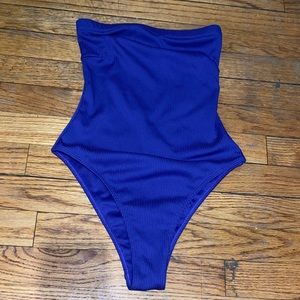 Bathing suit